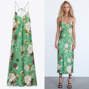 SATIN EFFECT PRINT DRESS